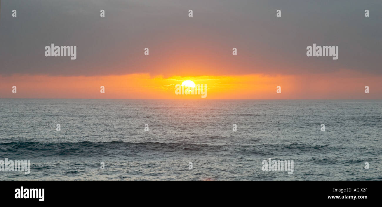 Infinite atlantic ocean hi-res stock photography and images - Alamy