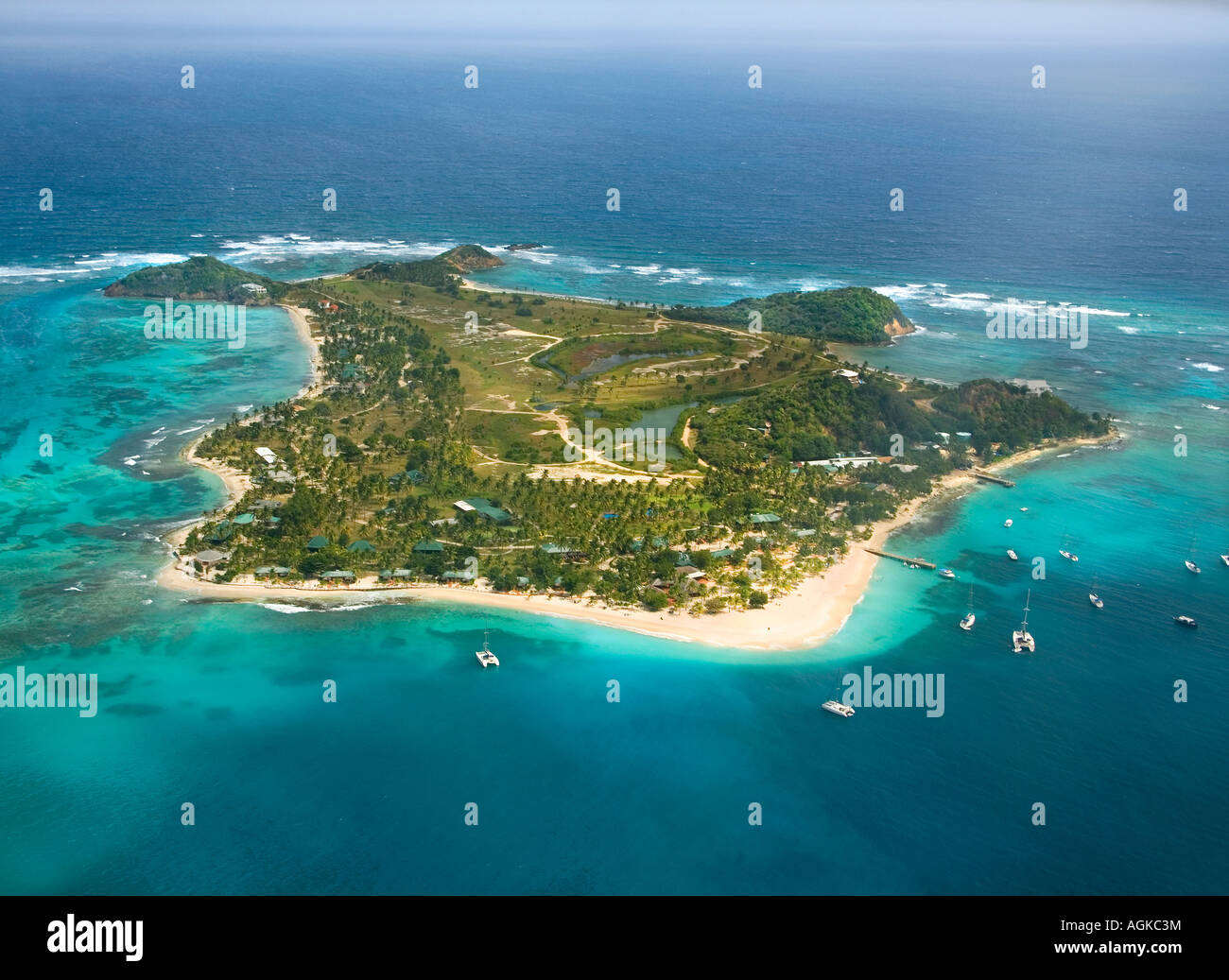 Palm island grenadines hires stock photography and images Alamy