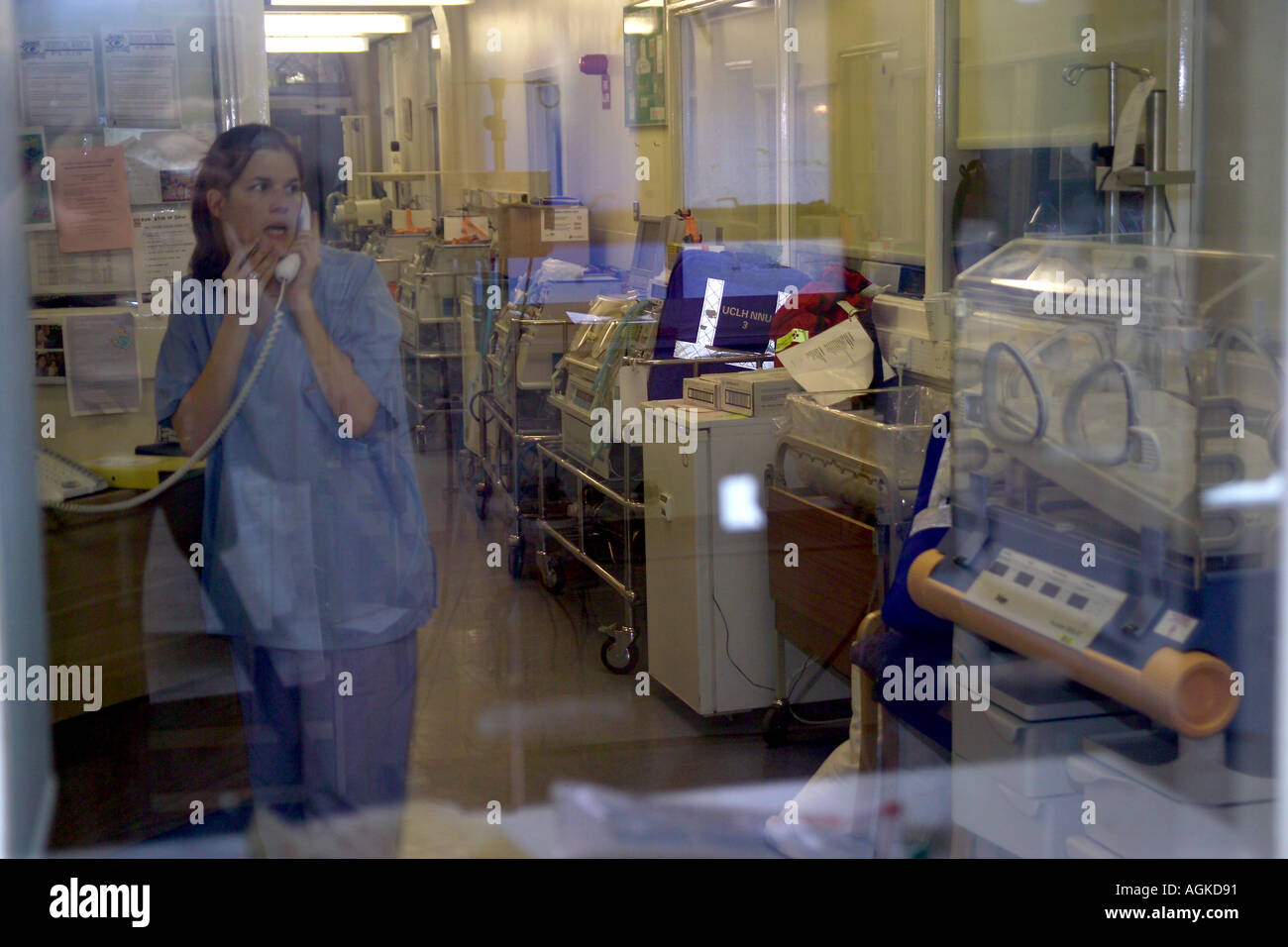 Nhs doctors and nurses meeting hi-res stock photography and images - Alamy