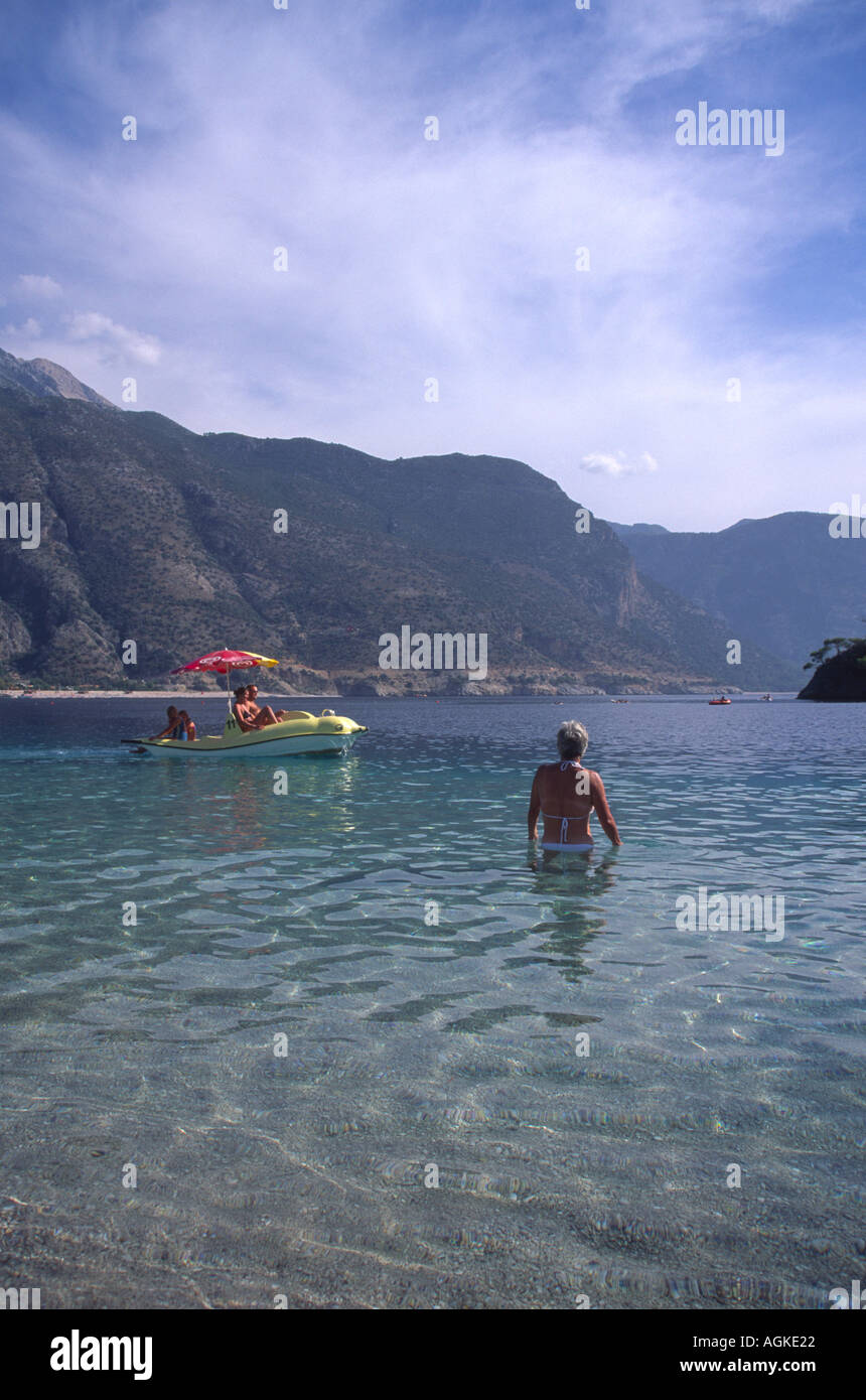 Standing in the sea hi-res stock photography and images - Alamy