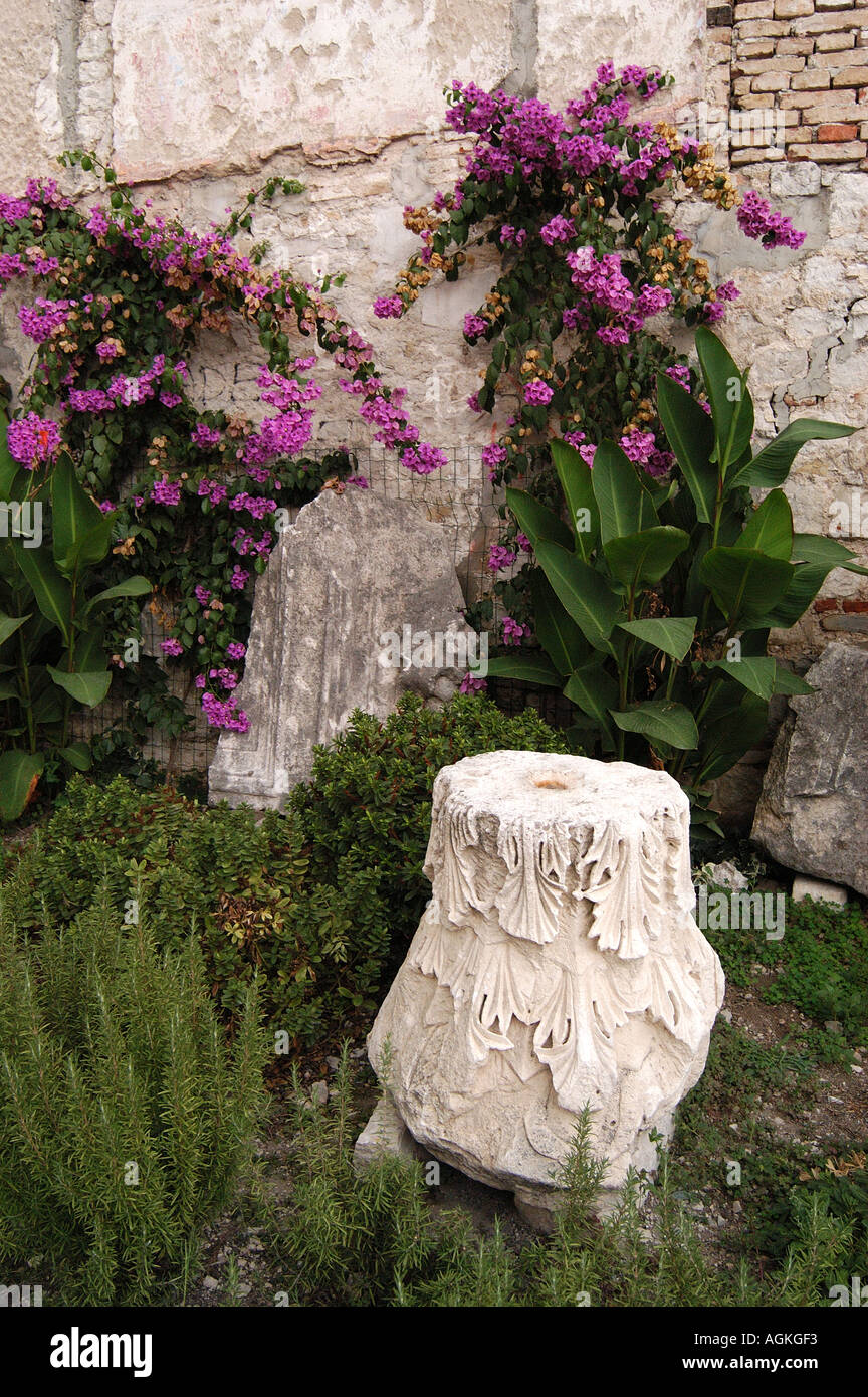 Roman remains in diocletian hi-res stock photography and images - Alamy