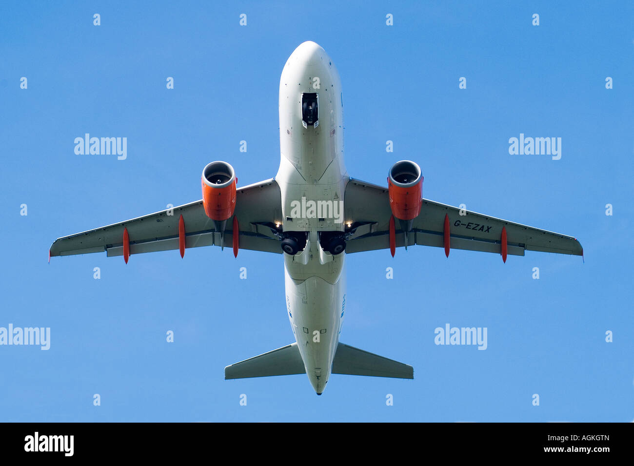 passenger jet taking off Stock Photo - Alamy