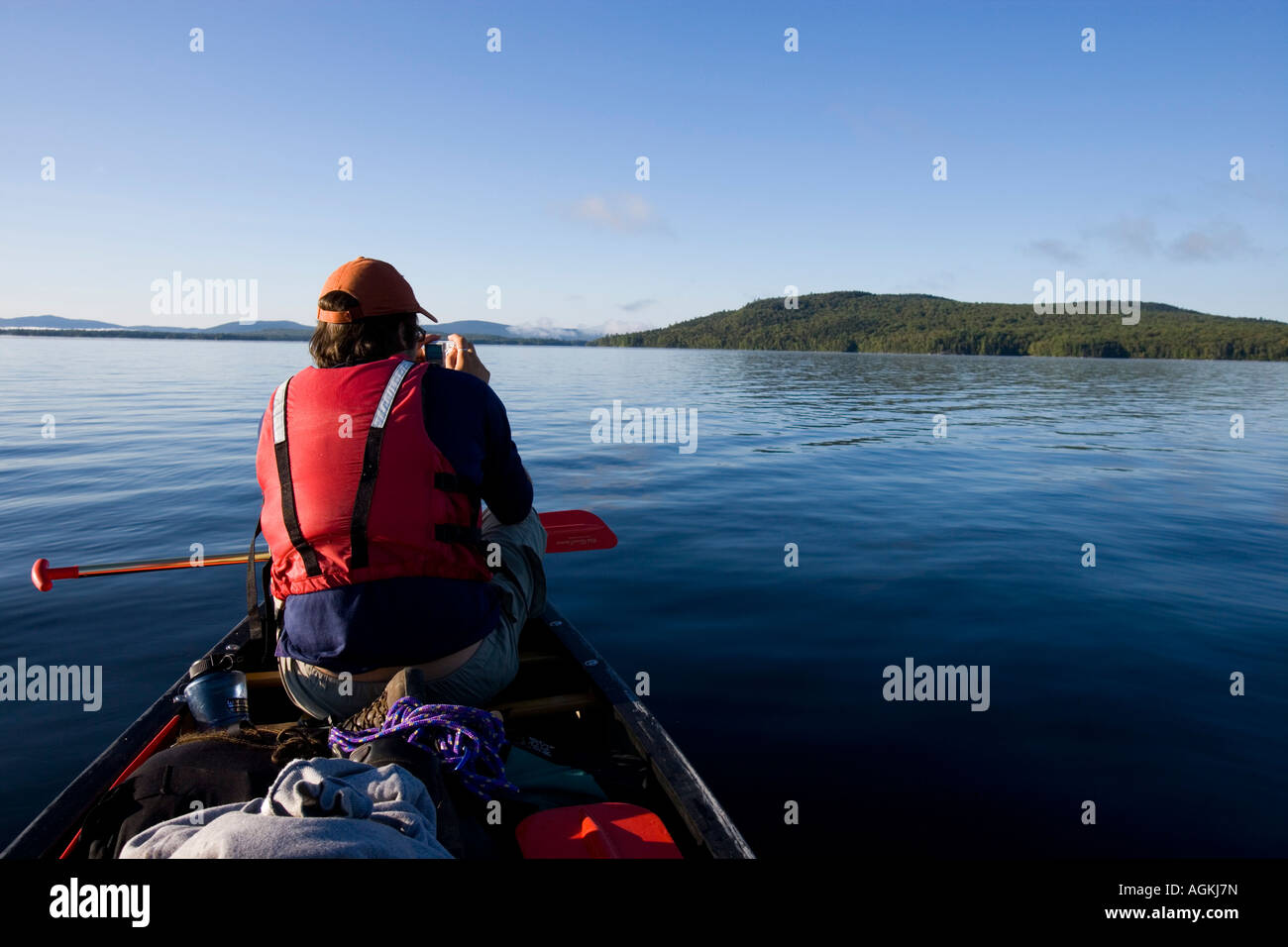 Moosehead lake canoe hires stock photography and images Alamy