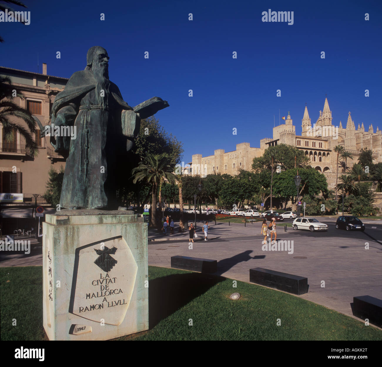 Monument to Ramon llull, Scholar, + Historic Gothic Cathedral, Palma de Mallorca, spain. Stock Photo