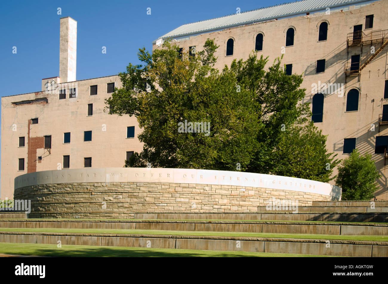 Survivor tree memorial hi-res stock photography and images - Alamy