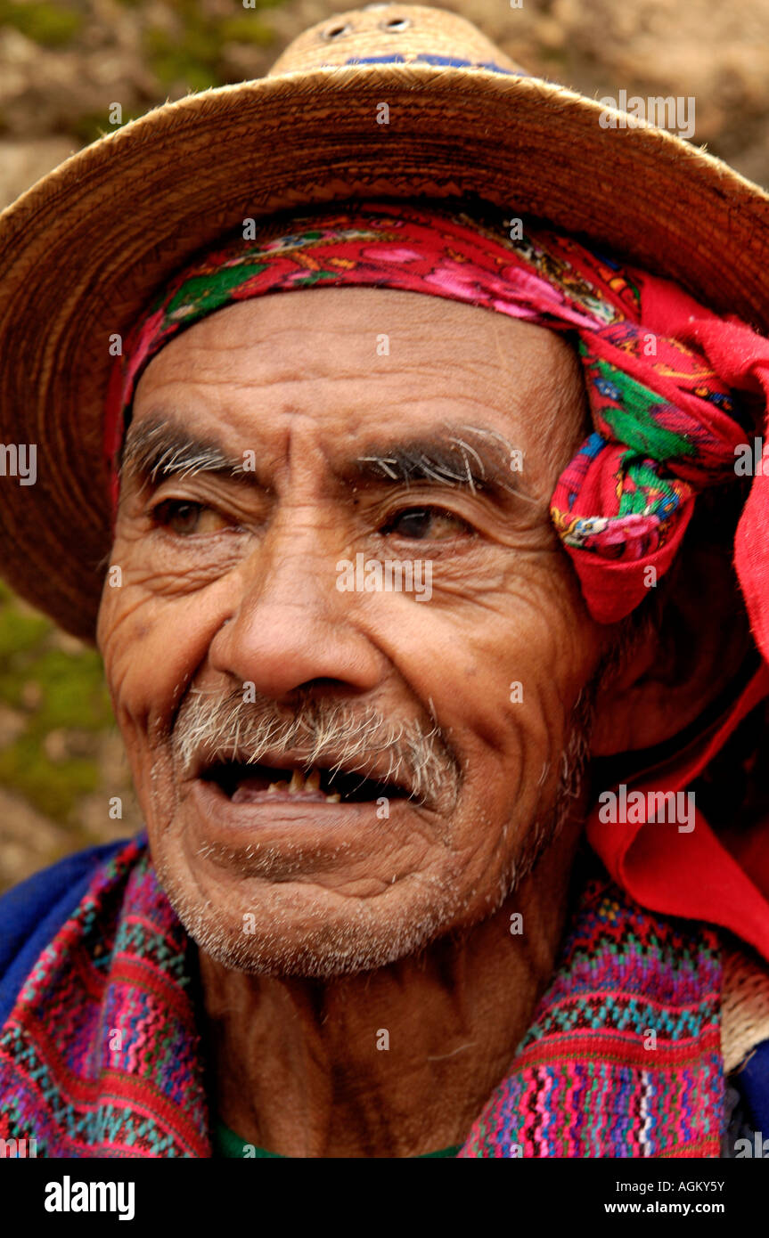 Old man with bandana hi-res stock photography and images - Page 3 - Alamy