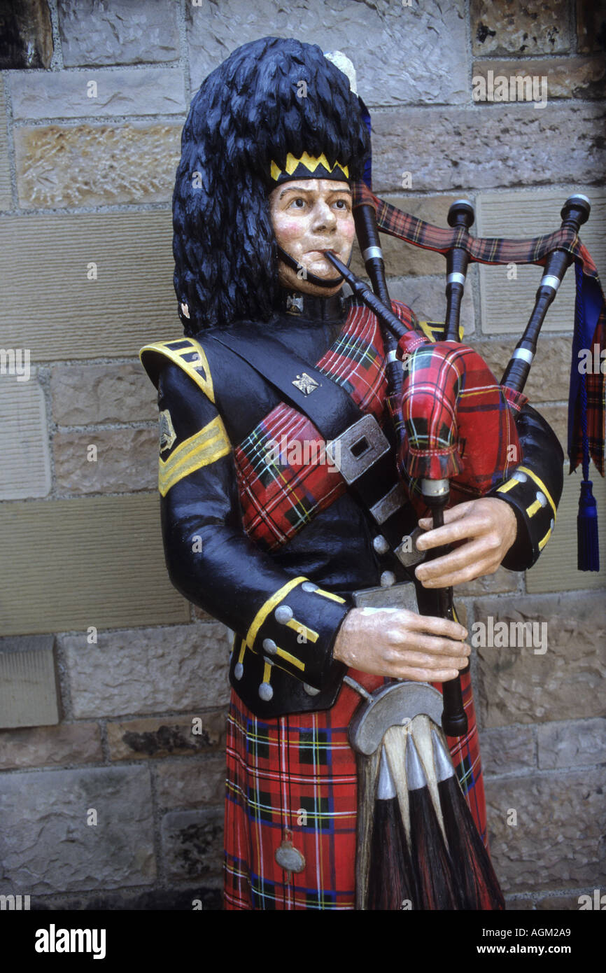 statue of scottish guard in edimbourg castle  Stock Photo