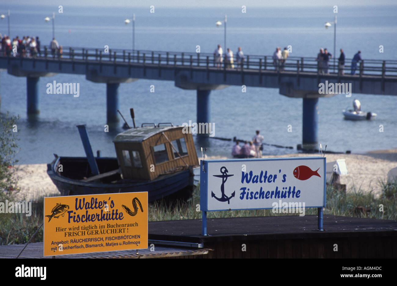 Fishmonger, Beach, Seebrücke Bridge, Bansin, Usedom Island, Mecklenburg Western Pomerania, Germany Stock Photo