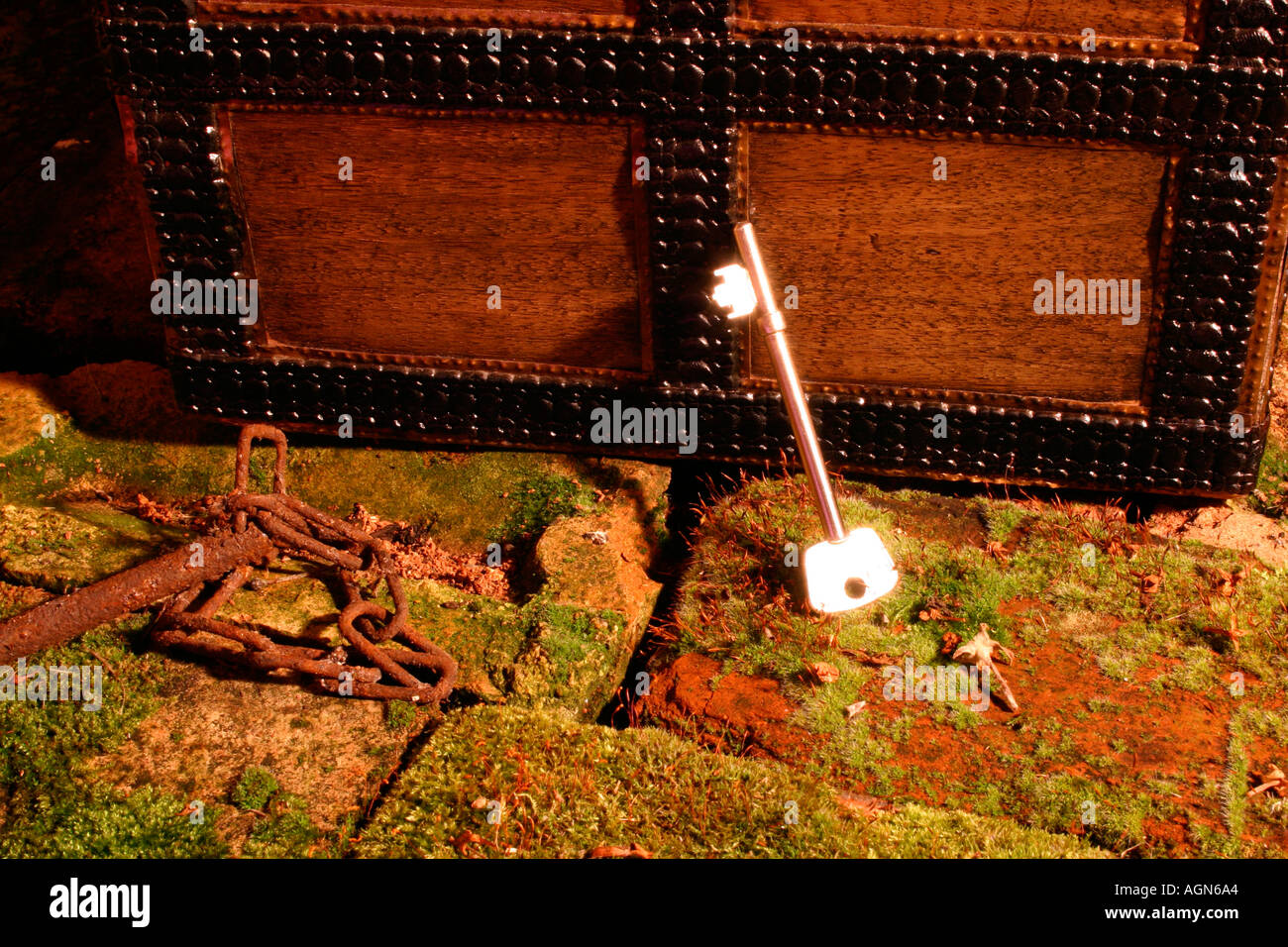 Shining key hi-res stock photography and images - Alamy