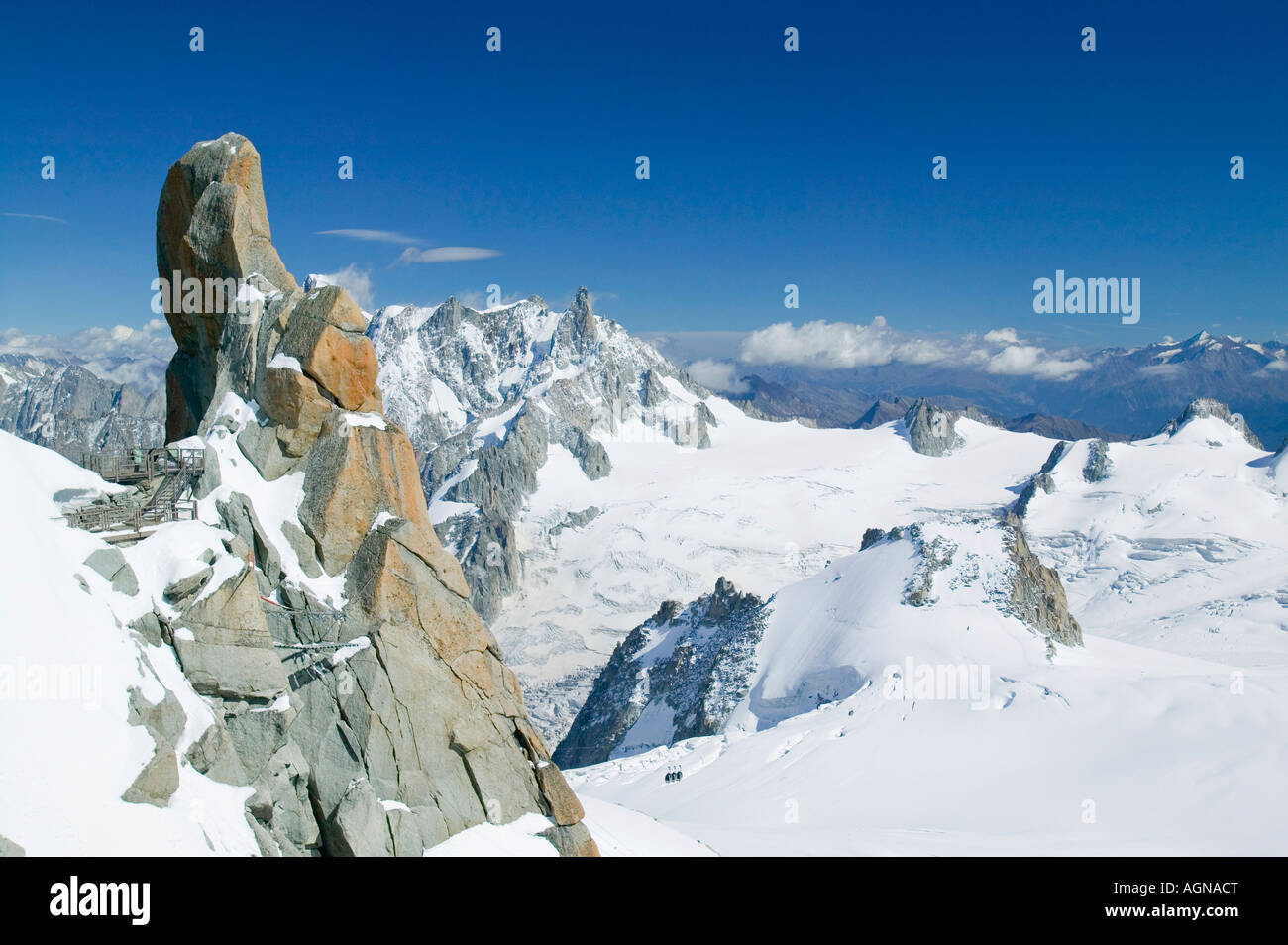 Aiguille du midi glacier du geant hi-res stock photography and images ...