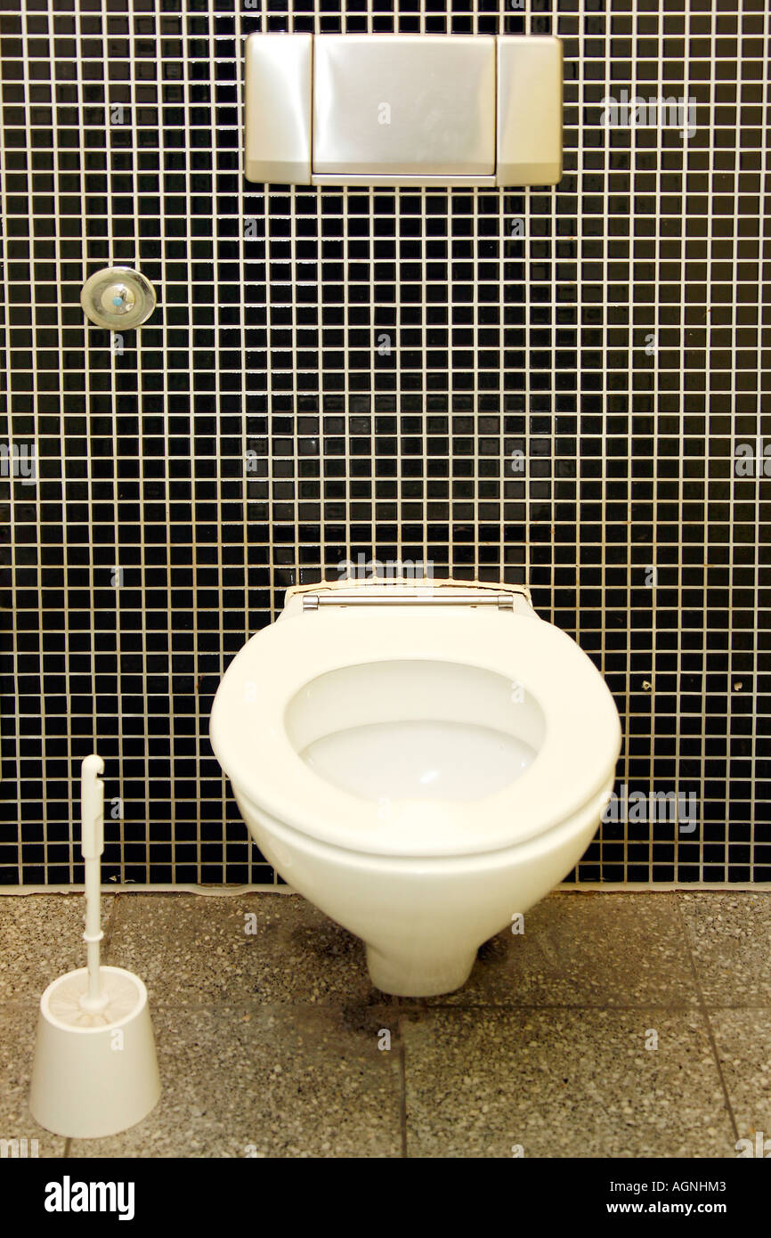 a simple toilet Stock Photo 8144386 Alamy