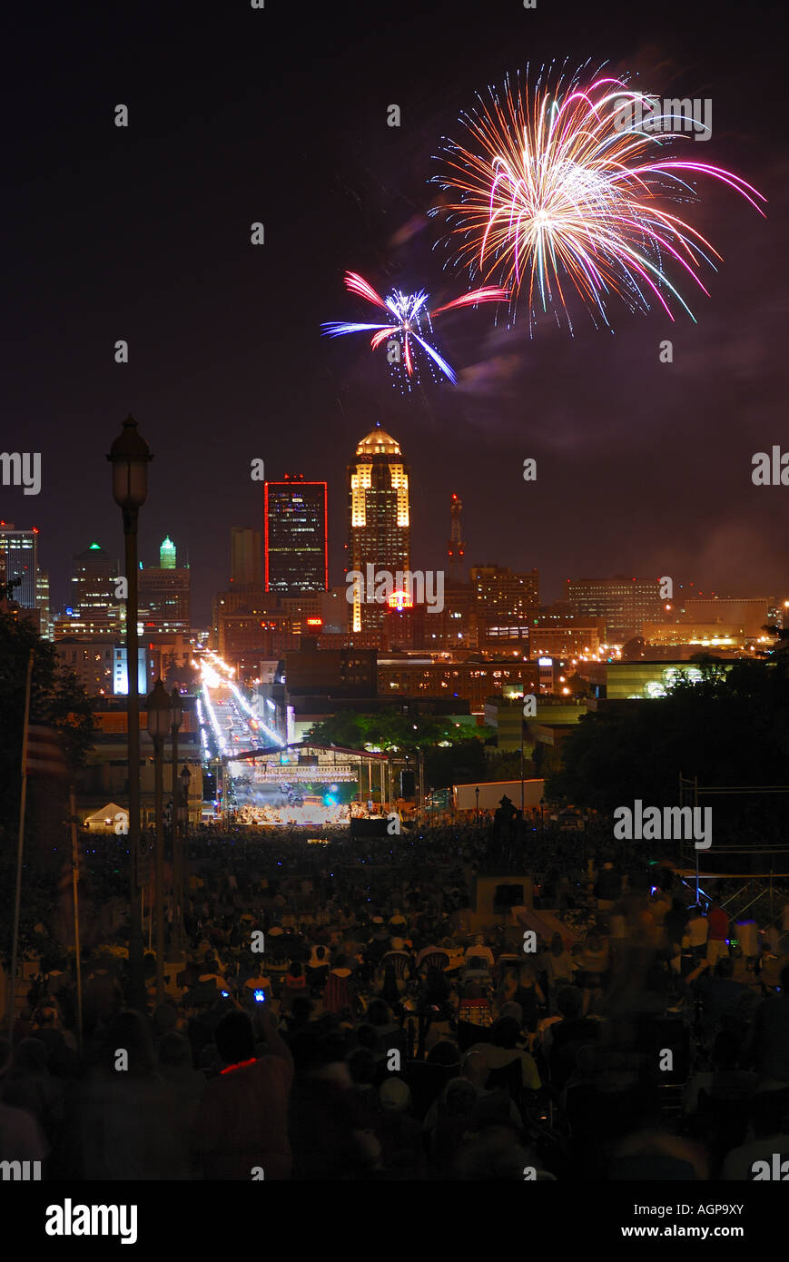 Fireworks over downtown Des Moines, Iowa Stock Photo Alamy