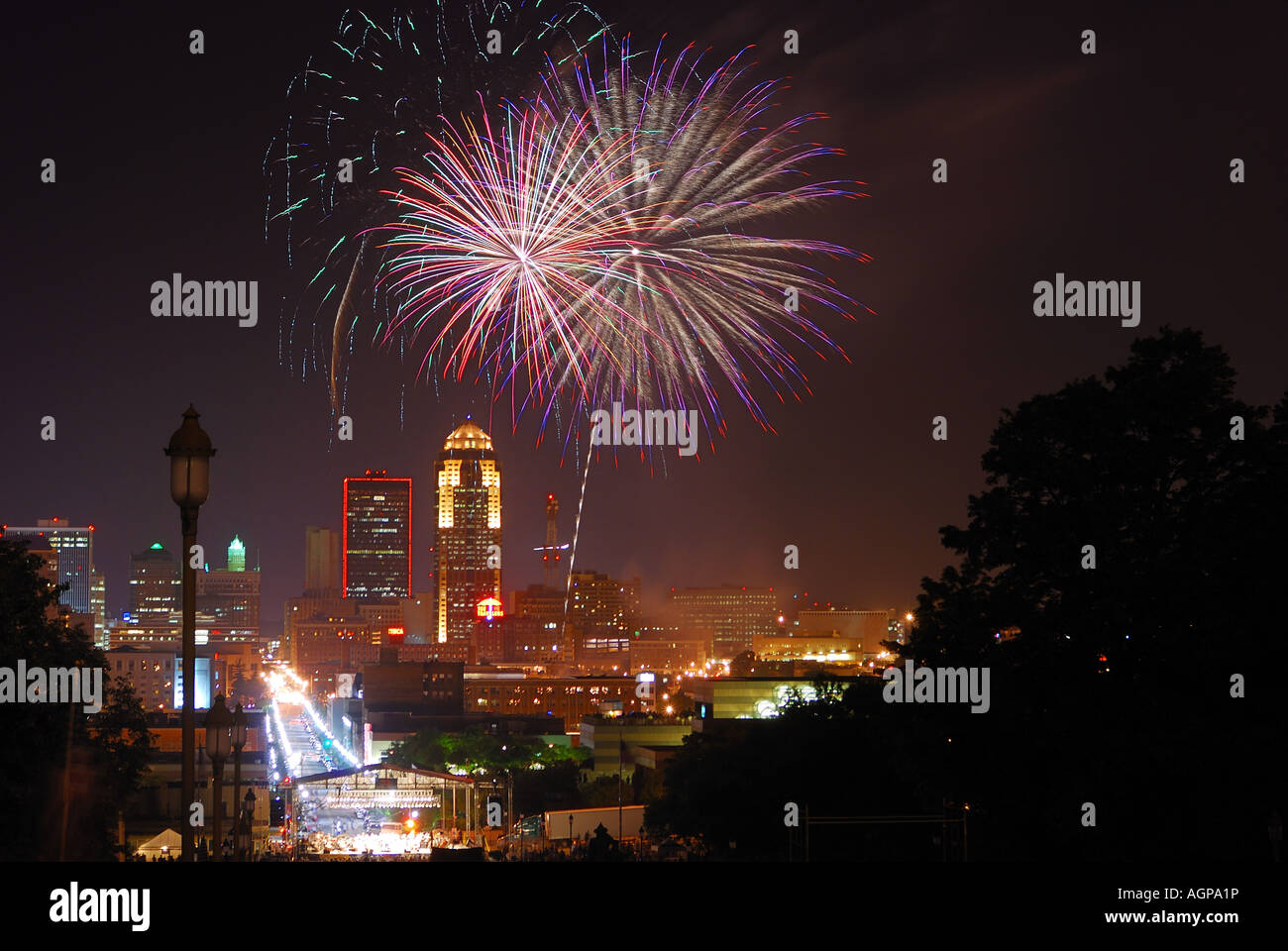 Fireworks over downtown Des Moines, Iowa Stock Photo Alamy