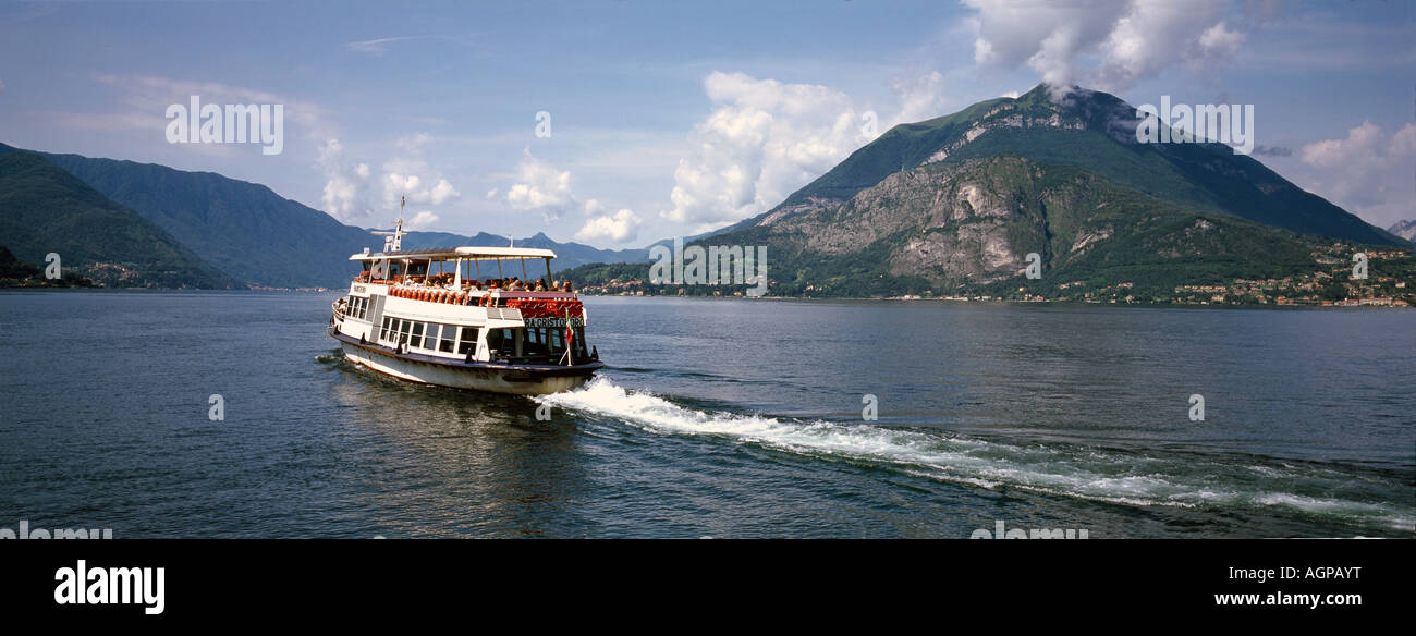 FERRY BOAT ON LAKE COMO LEAVING BELAGIO NORTHERN ITALY EUROPE Stock Photo