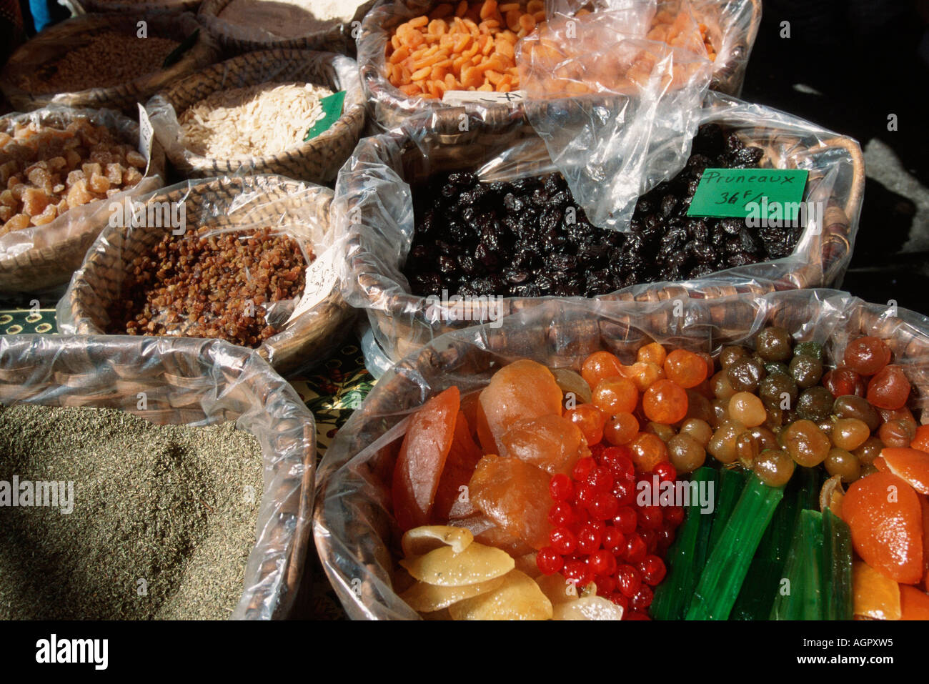 Crystallized fruits hires stock photography and images Alamy