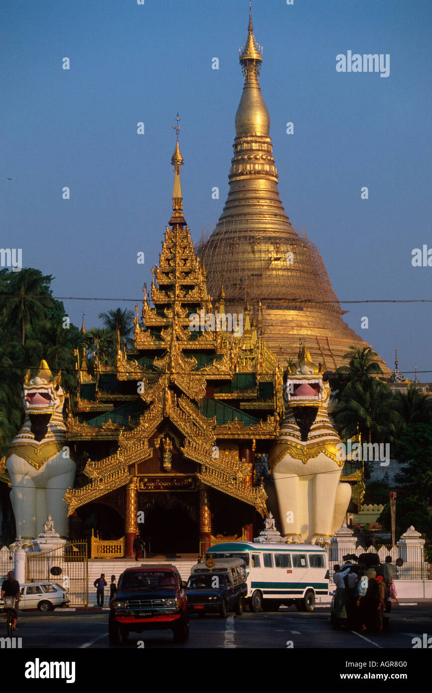 Shwedagon Pagoda / Yangon / Shwedagon-Pagode Stock Photo