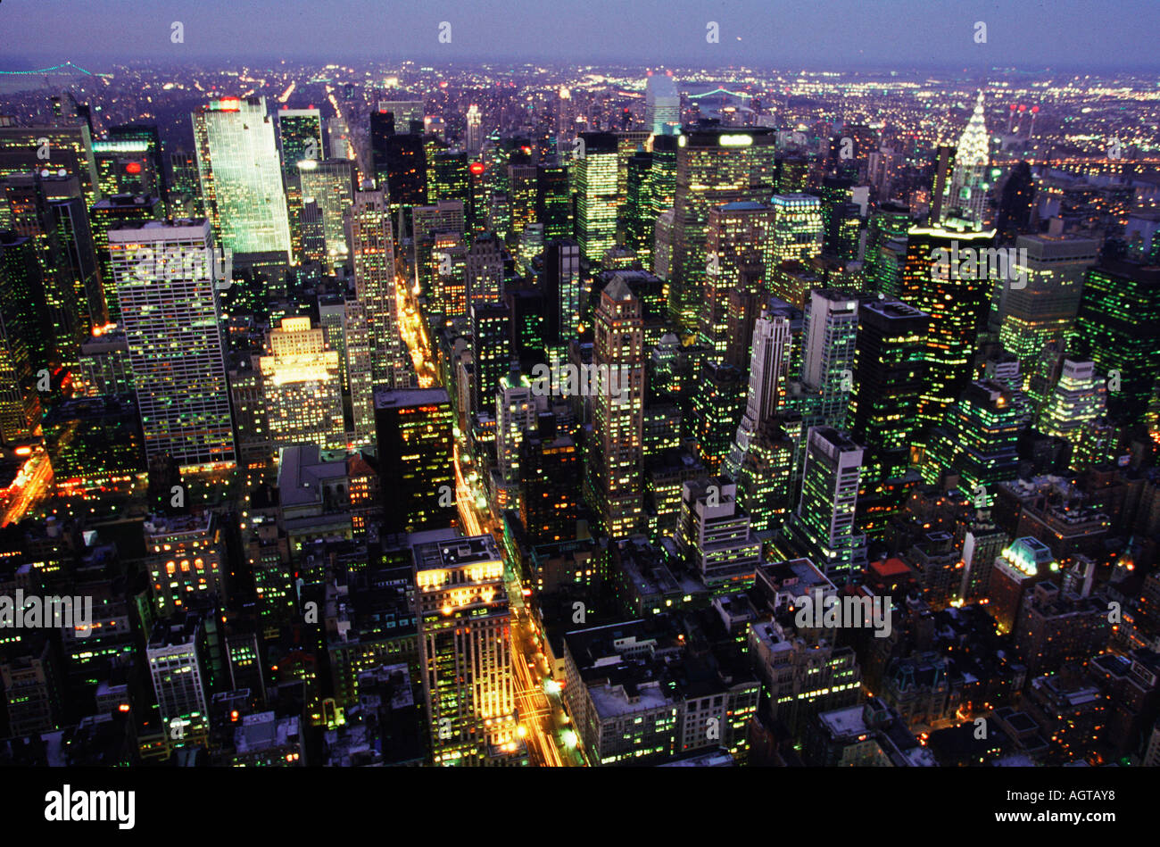 Twilight manhattan hi-res stock photography and images - Alamy