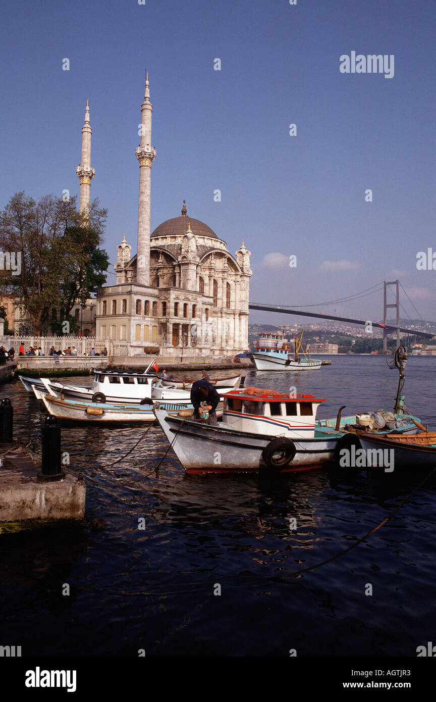 Ortakoy Mosque / Istanbul Stock Photo - Alamy