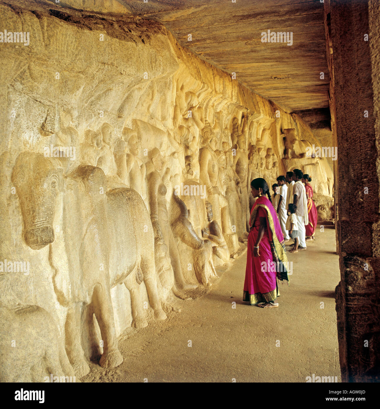 India madras mahabalipuram the worlds largest rock carving hires stock
