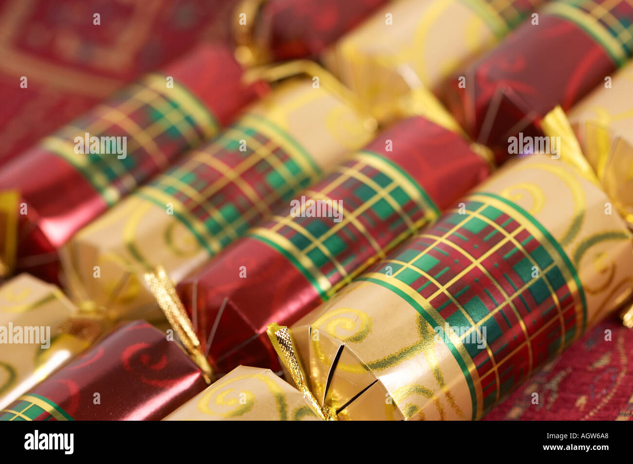 Christmas Crackers Traditional English Christmas Stock Photo Alamy