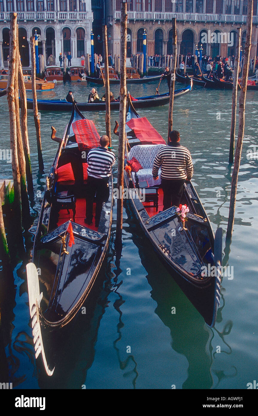 Famous gondolas venice canale hi-res stock photography and images - Alamy