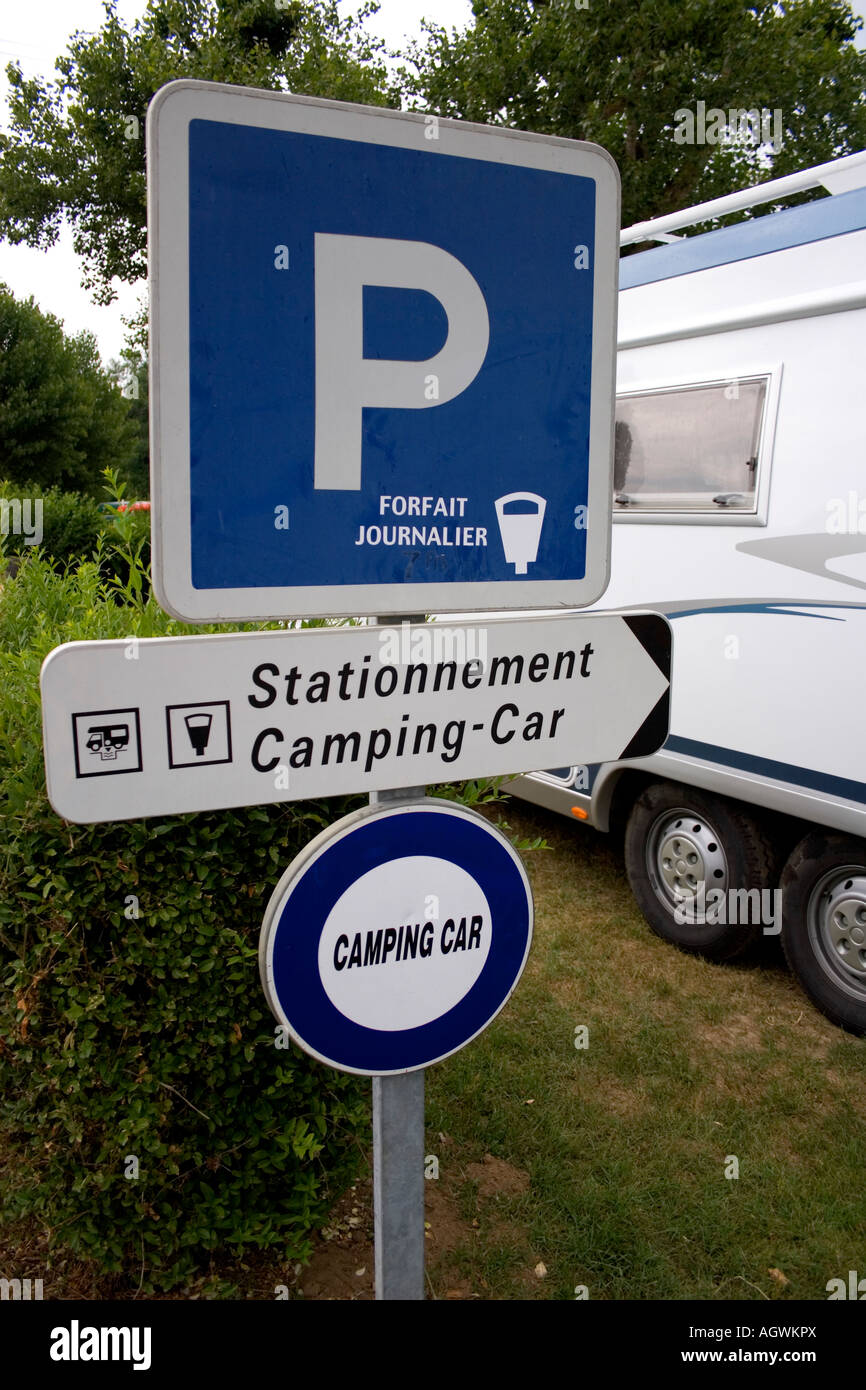 Aire camping car hi-res stock photography and images - Alamy