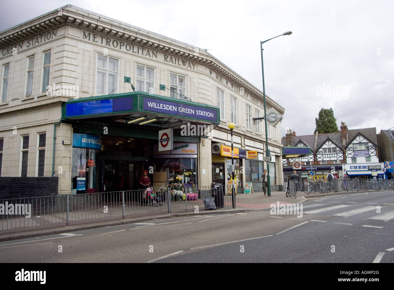 Willesden Green Station Stock Photo Alamy