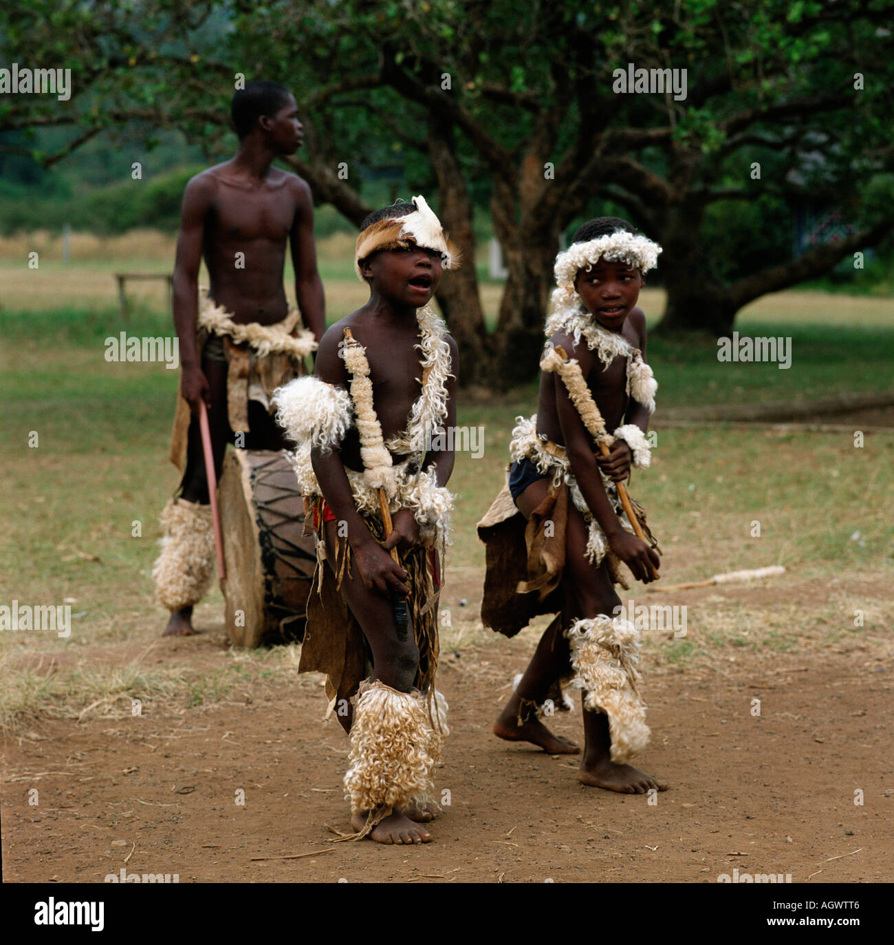 Young Zulu dancer / Junge Zulu-Taenzer Stock Photo