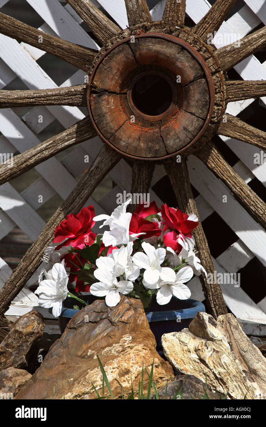 Painet Jn5817 Decorative Front Yard In Saskatchewan 20070501 Stock