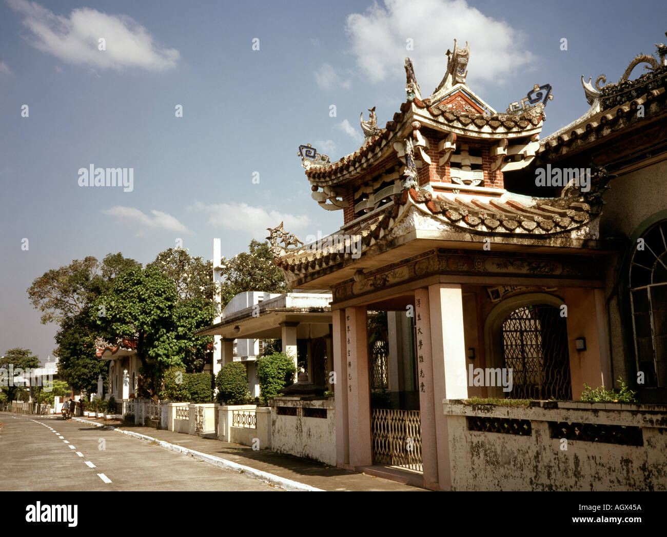Philippines Manila Ornate tomb in Chinese Cemetery Stock Photo