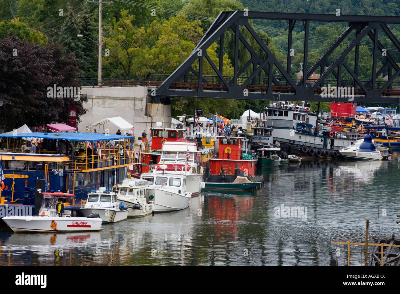 Annual Waterford tugboat festival Waterford New York Stock Photo Alamy