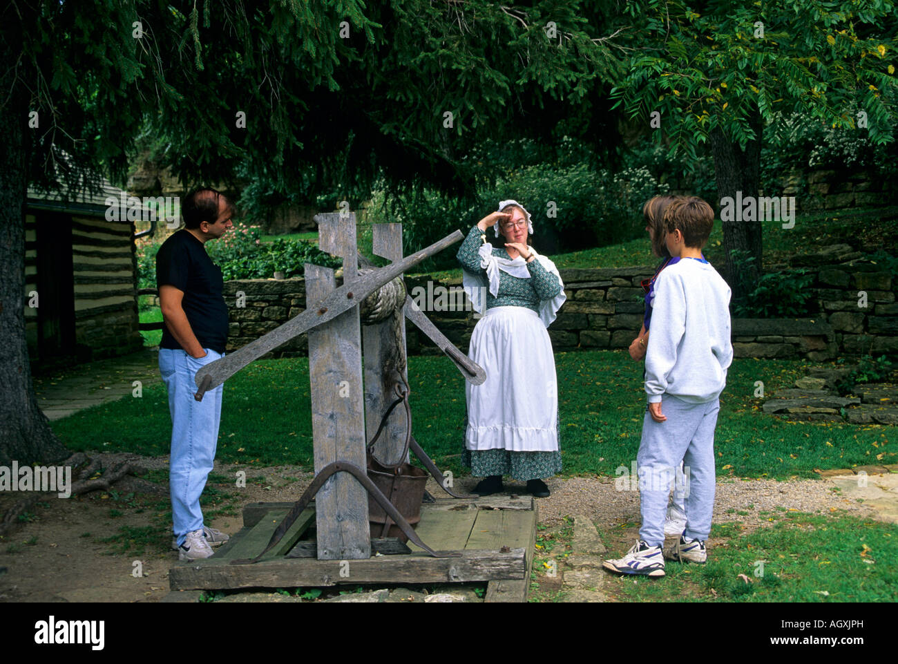 PENDARVIS, A STATE HISTORIC SITE AND RESTORED CORNISH MINERS' COLONY. MINERAL POINT, WISCONSIN. TOURISTS; INTERPRETATIVE GUIDE Stock Photo