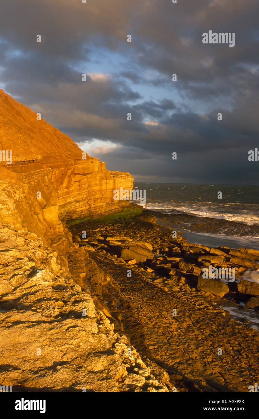 Filey brigg rocks hi-res stock photography and images - Alamy
