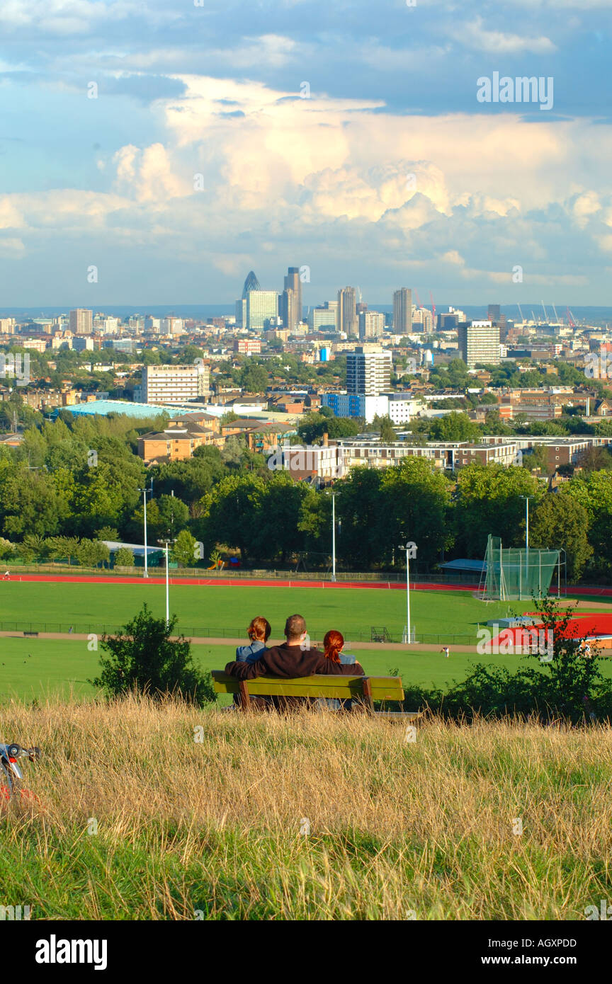 People Watching Sunset, Parliament Hill, Hampstead Heath, London, England, UK, GB. Stock Photo