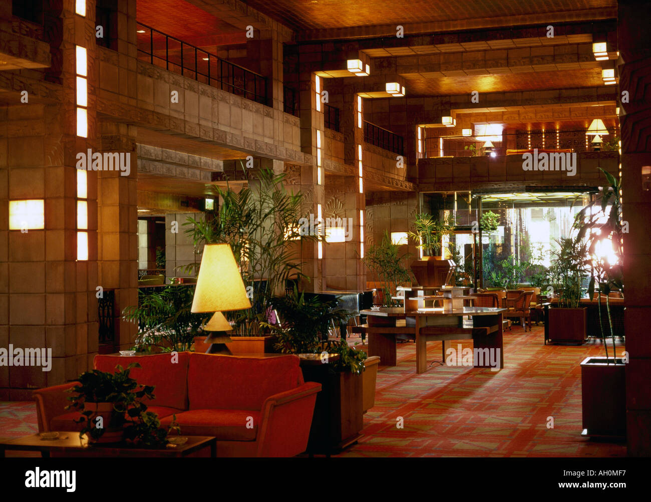 Arizona Biltmore Hotel, East Sahuaro Drive at Camino Acequia, Phoenix, Arizona, 1927. Lobby. Architect: Frank Lloyd Wright Stock Photo