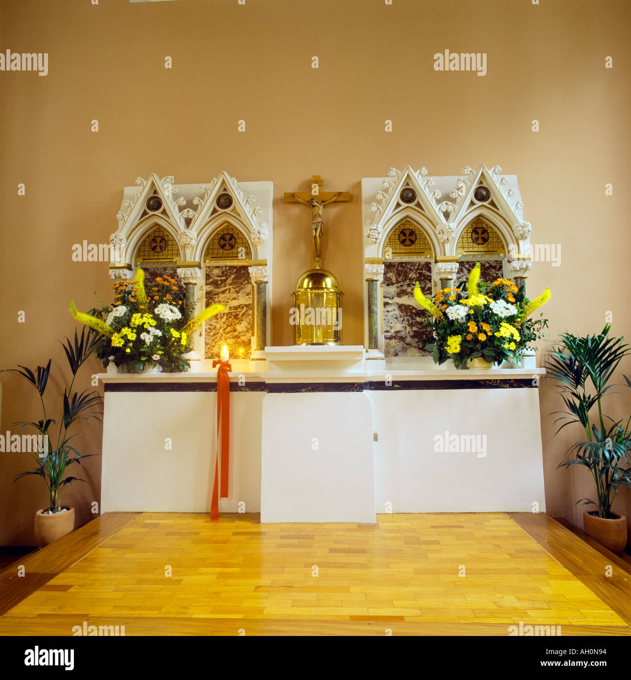 Tabernacle candle hires stock photography and images Alamy