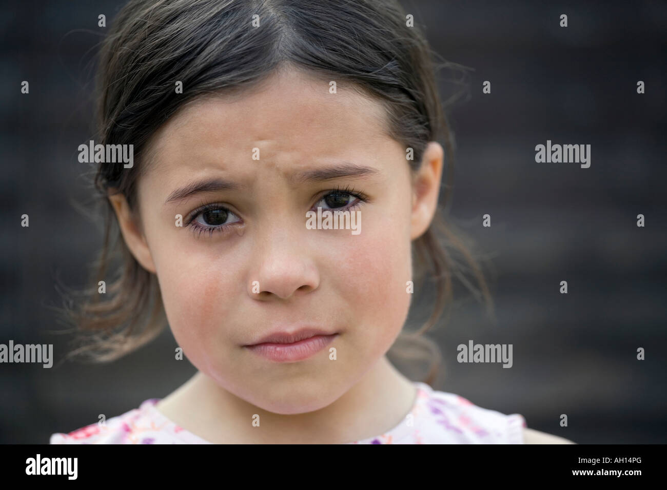 Sad 8 year old girl hi-res stock photography and images - Alamy