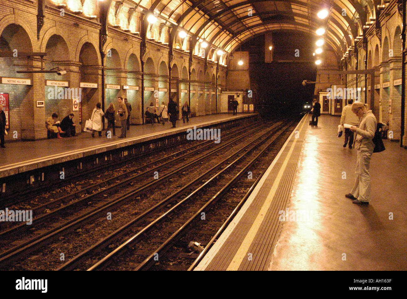 Notting Hill Gate Station Stock Photos & Notting Hill Gate Station