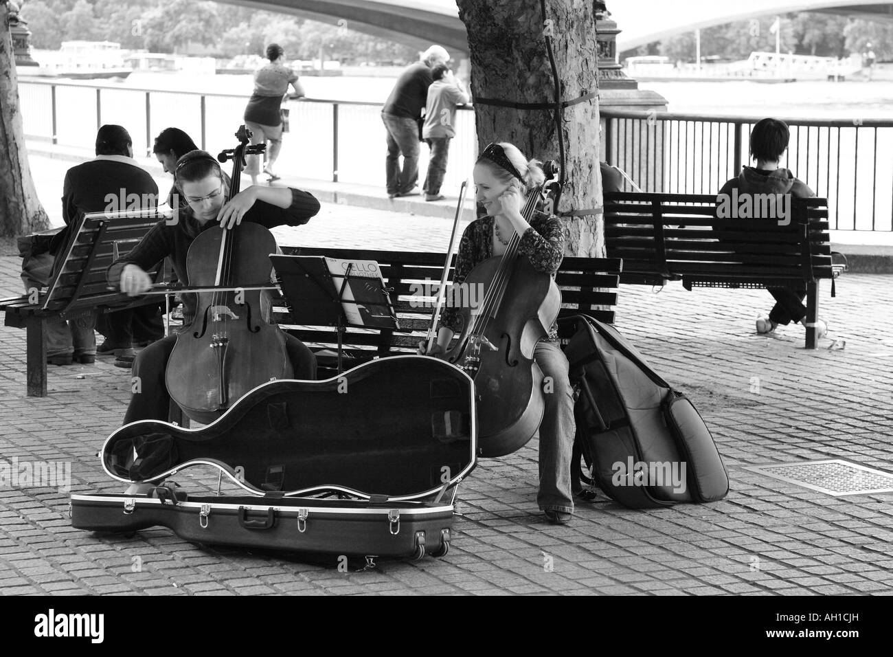 Musicians on the South Bank in London, England, UK Stock Photo Alamy