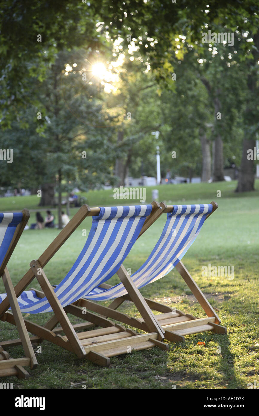 Deckchairs in St James Park, London, England, UK Stock Photo - Alamy