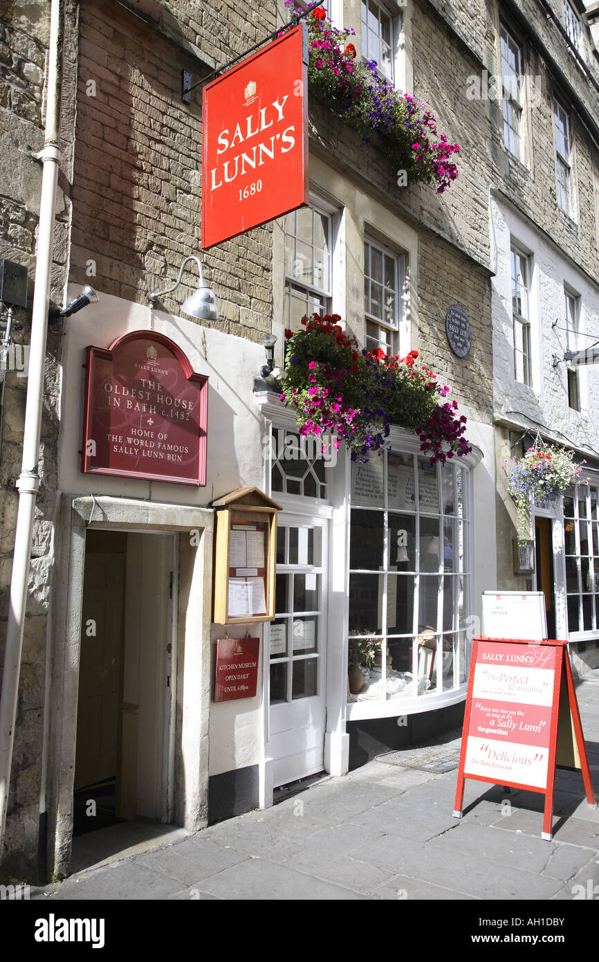 The Sally Lunn Bakery, Bath, England, UK Stock Photo Alamy