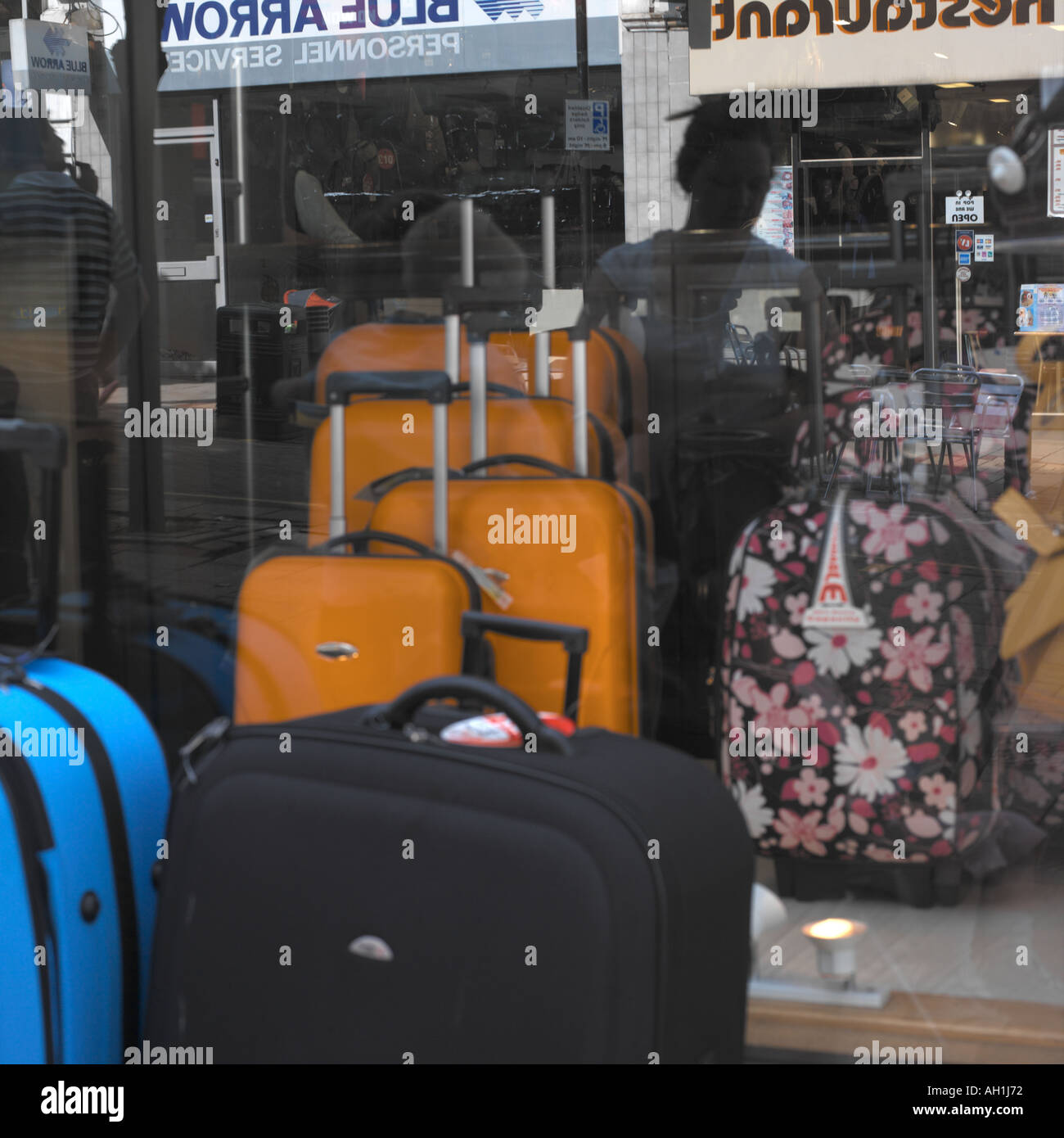 Suitcases for Sale in Shop in Sutton Surrey Stock Photo