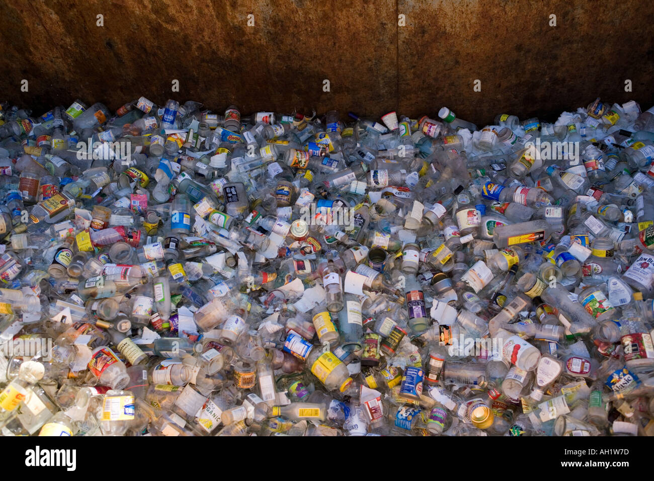 Clear glass bottle recycling bins hires stock photography and images Alamy
