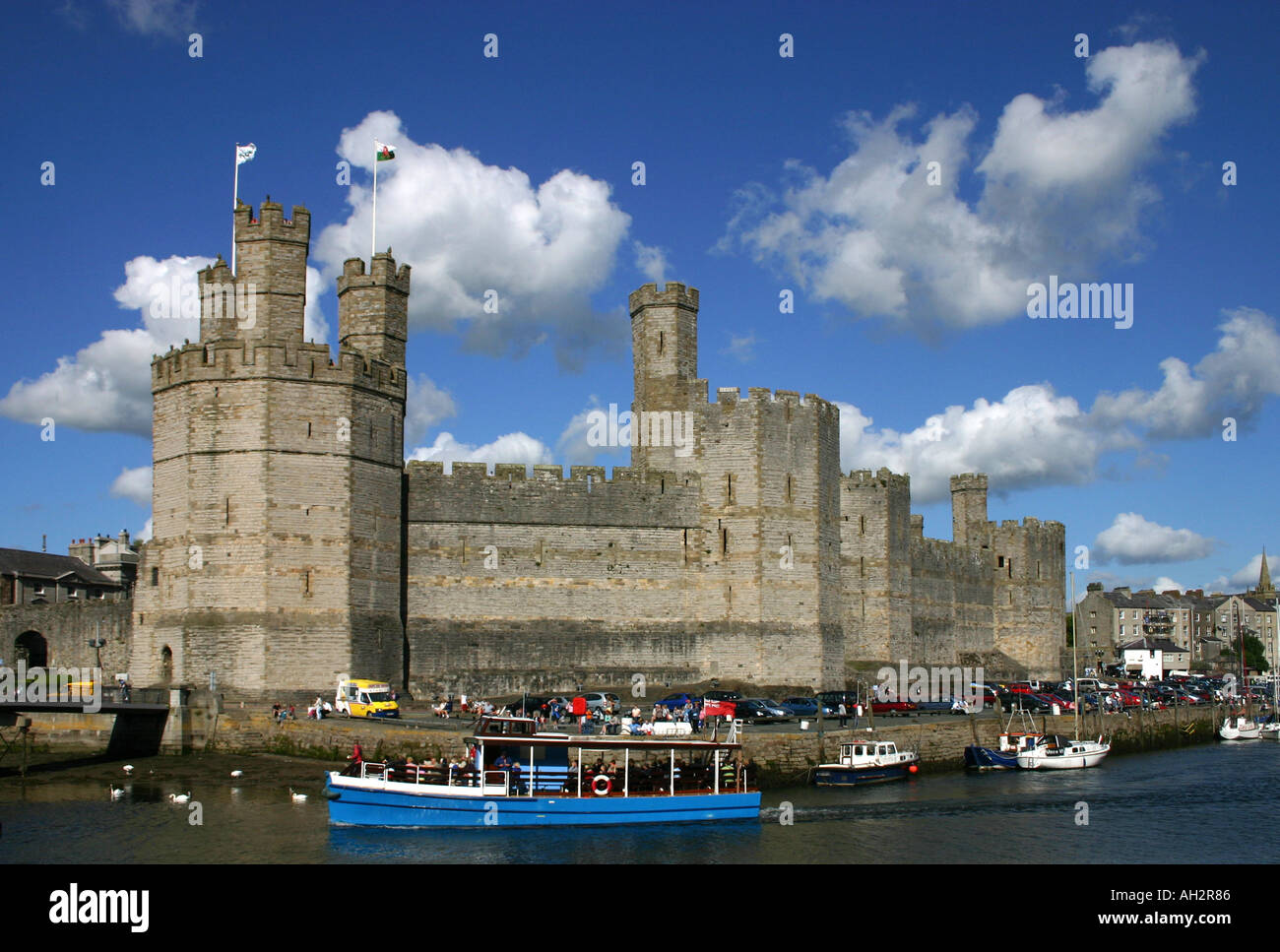Investiture prince wales caernarvon castle hires stock photography and