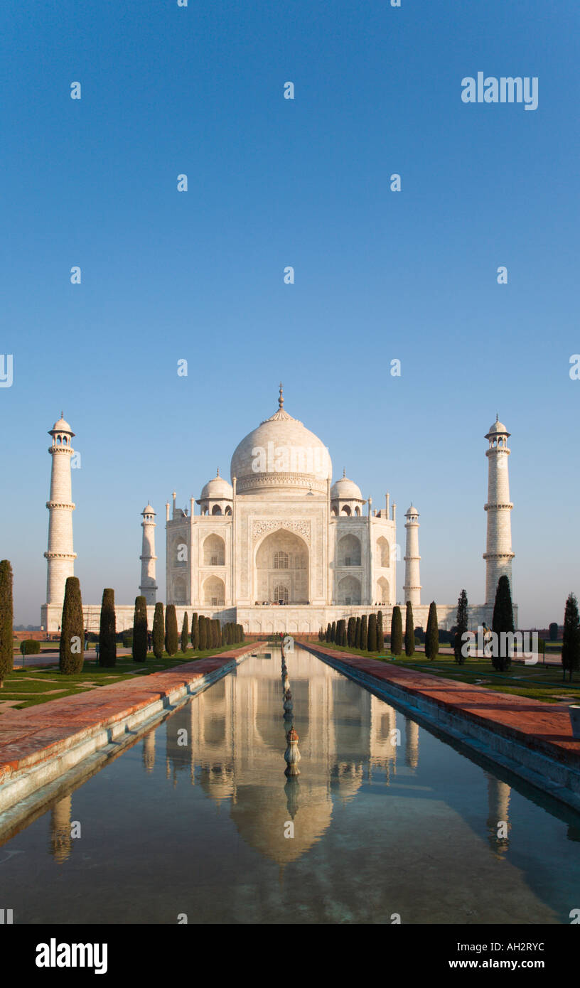 Taj Mahal the tomb of Mumtaz Mahal in Agra India Stock Photo
