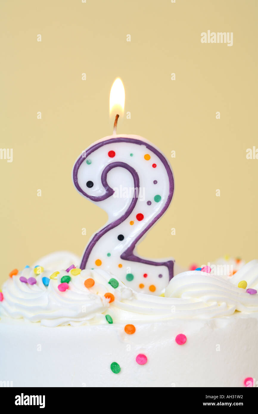 Number 2 Birthday Candle Stock Photo - Alamy