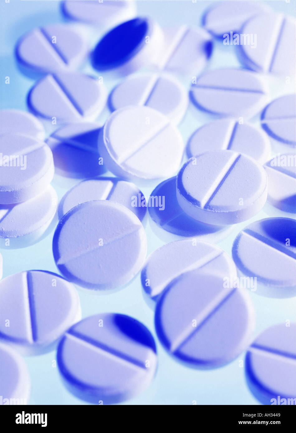 Aspirin hires stock photography and images Alamy