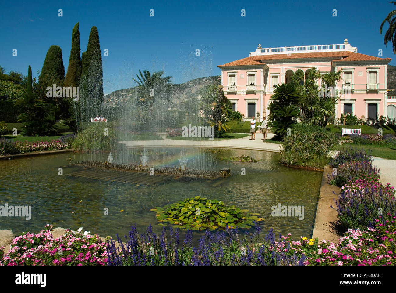 Jean pond hi-res stock photography and images - Page 2 - Alamy