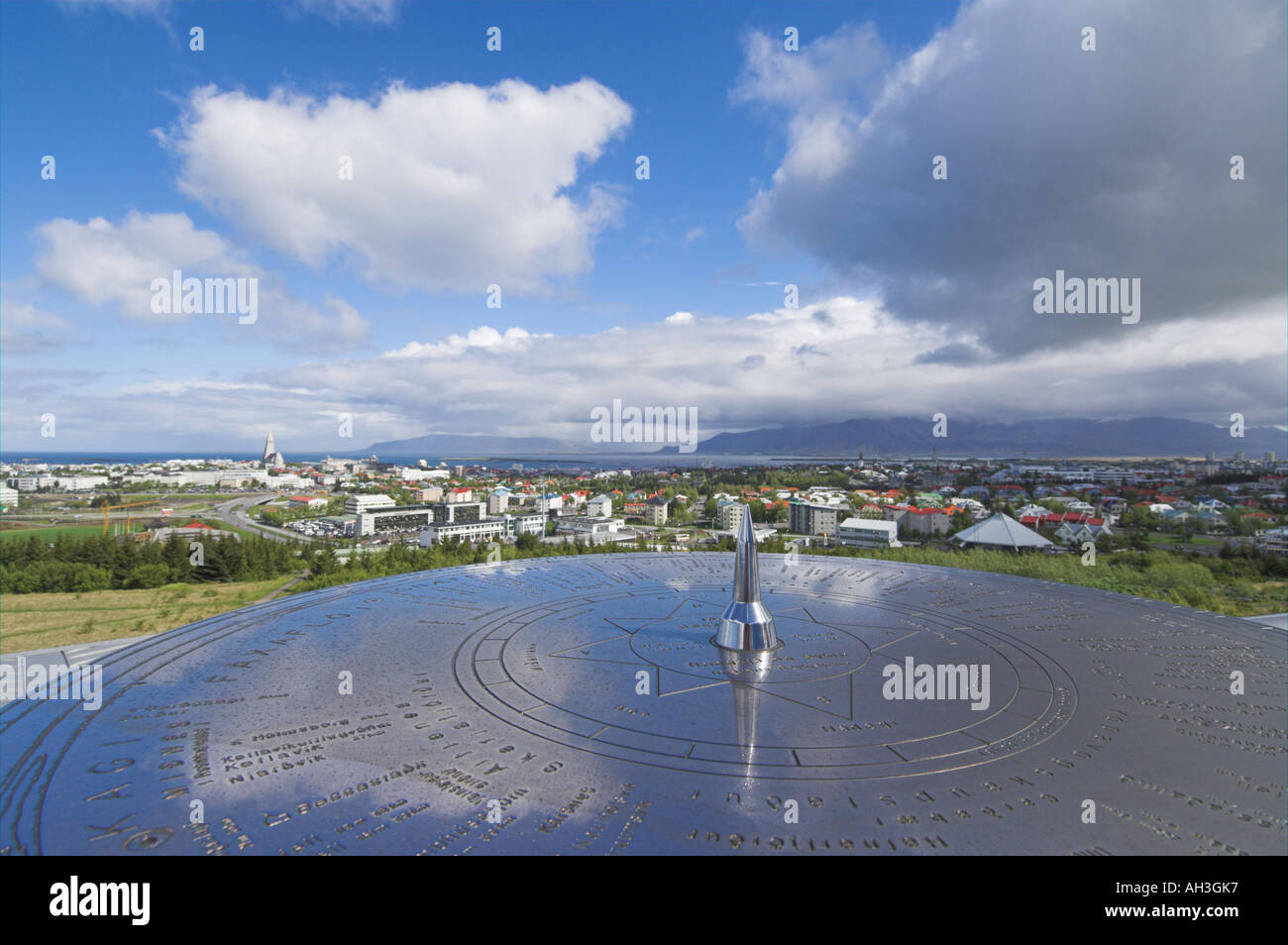 Perlan View Pearl Disc High Resolution Stock Photography and Images - Alamy