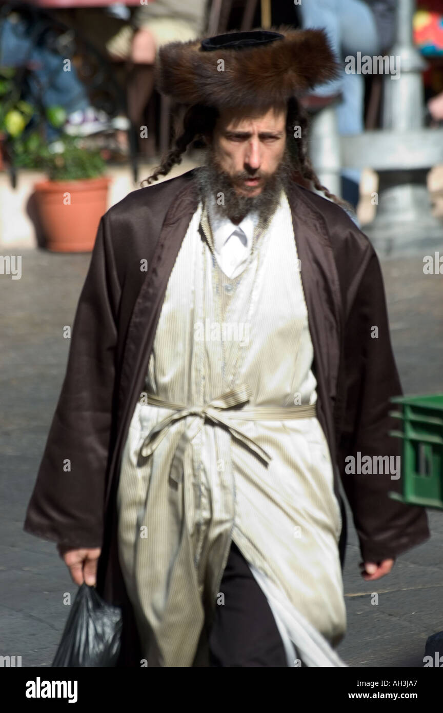Jewish man in traditional clothes Old Walled City Jerusalem Israel Stock  Photo - Alamy